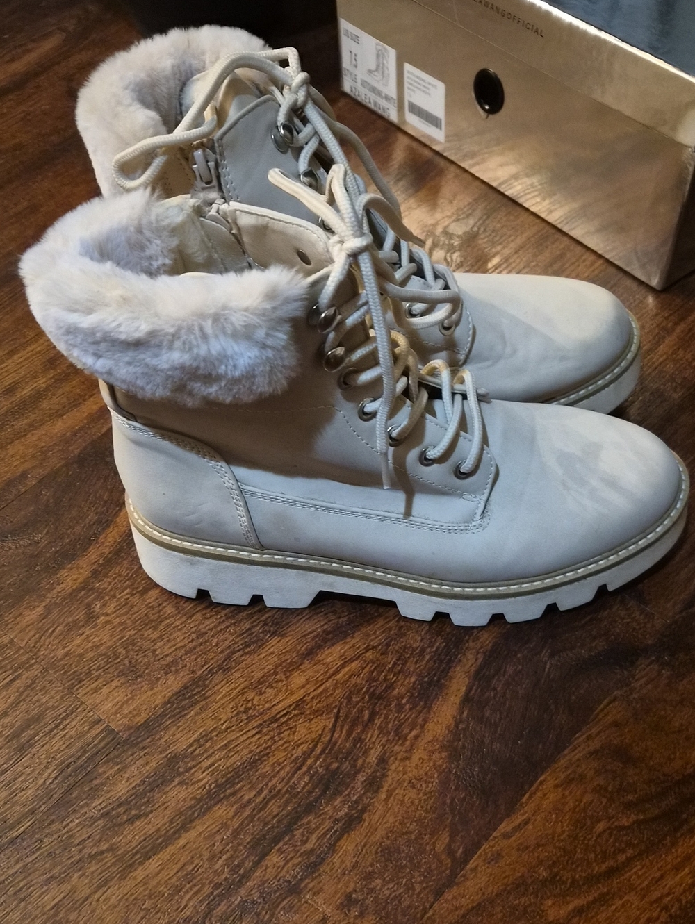 Women’s Faux Fur Ankle Boots - Cream